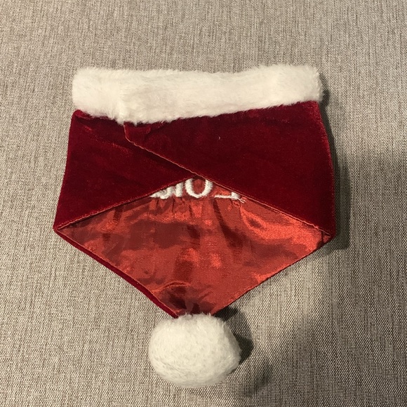 🟫 Santa Paws Personalized Velvet Dog Bandana- Small - Picture 4 of 7